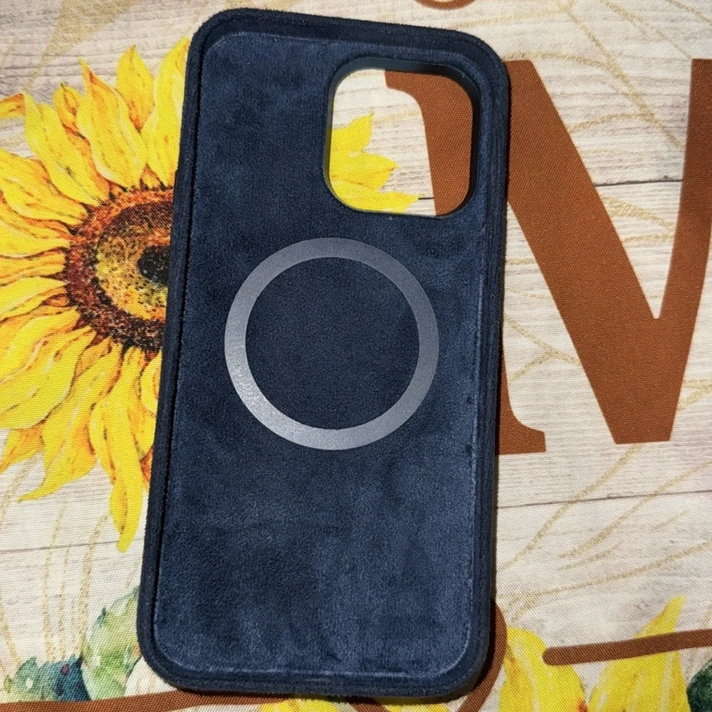 Apple‎ iPhone 15 Pro max suede Phone Case